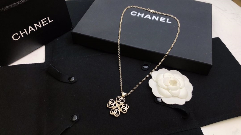 Ch**el necklaces